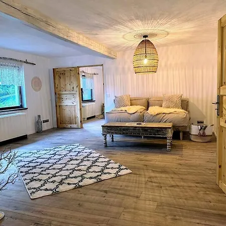 Style Boho Reethaus Mit Sup Und Kanu